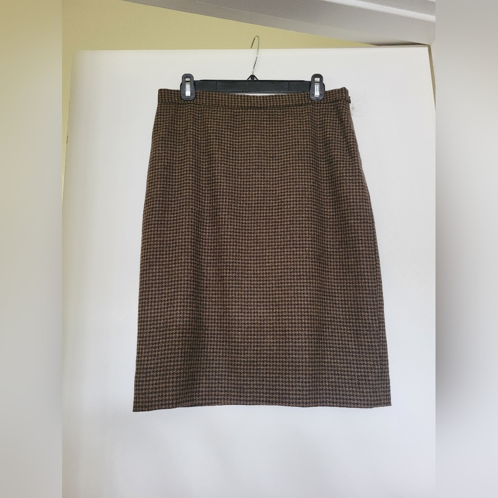 Vintage Moschino Cheap and Chic Classic Wool Brown Houndstooth Pencil Skirt 10‎